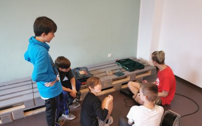 Das Palettensofa steht!